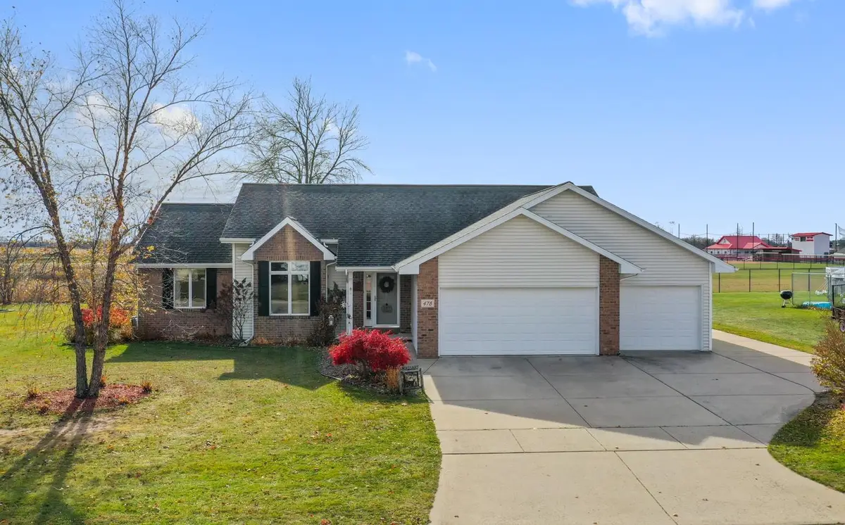 478 Falcon Drive, Pulaski, WI 54162-8591 - Image #1