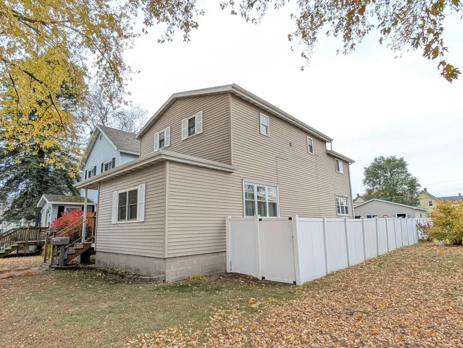 723 Water Street, Marinette, WI 54143 - Image #3