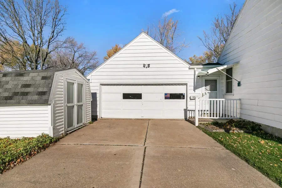 304 E 17th Street, Kaukauna, WI 54130-3358 - Image #3