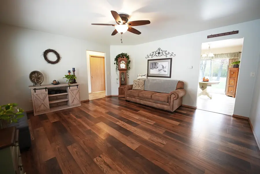 203 Bitters Avenue, Oconto, WI 54153-2074 - Image #2