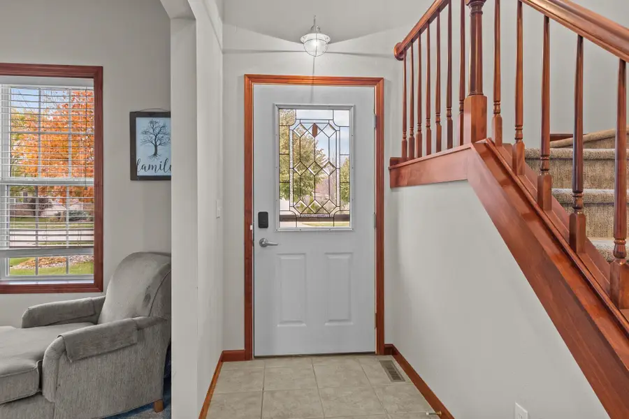 4027 E Glory Lane, Appleton, WI 54913-9328 - Image #2