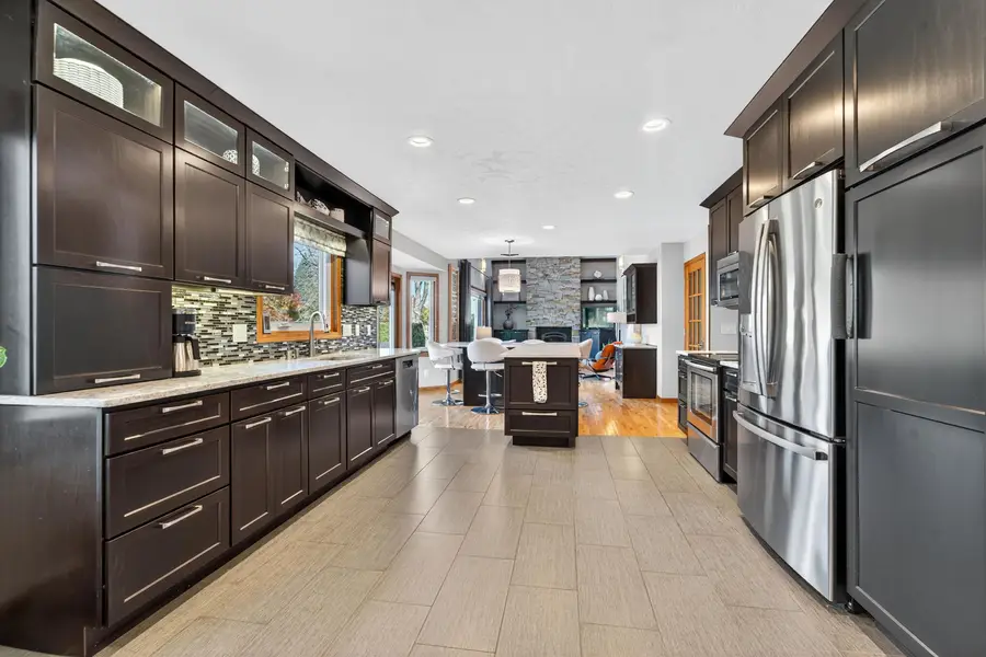 24 Westfield Circle, Fond Du Lac, WI 54935 - Image #2