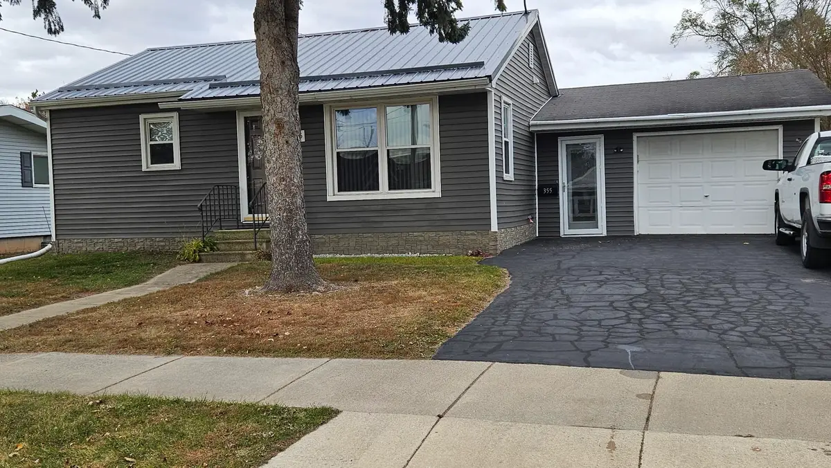 355 SW Ceresco Street, Berlin, WI 54923 - Image #1