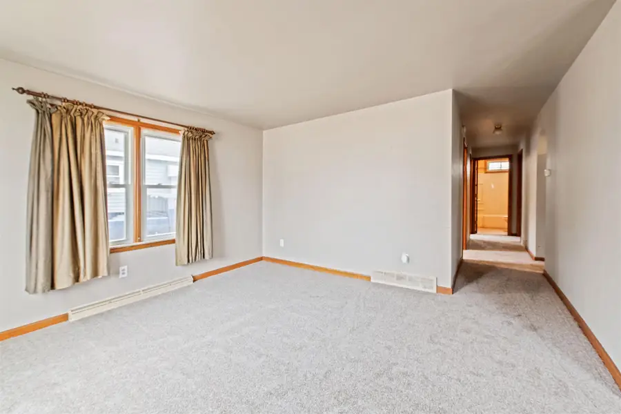 909 6th Avenue, Menominee, MI 49858 - Image #2