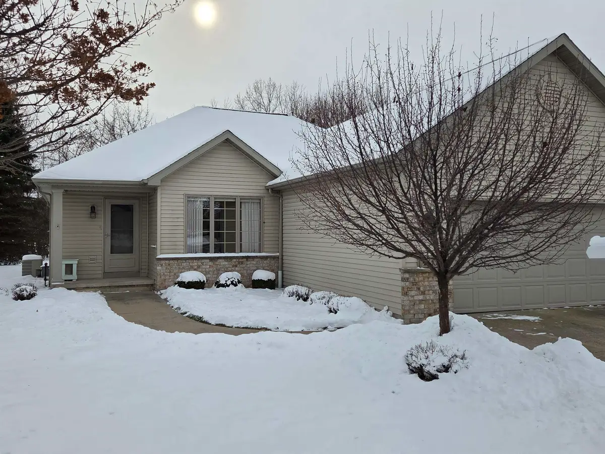 4733 Westbrook Court, Appleton, WI 54913 - Image #1