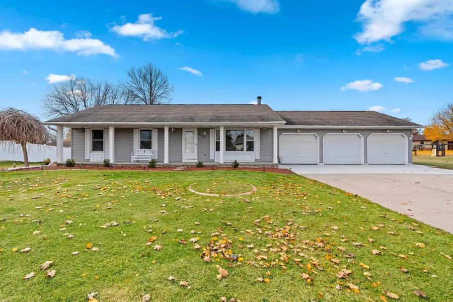 2174 Nellie Lane, Green Bay, WI 54311-6067 - Image #2