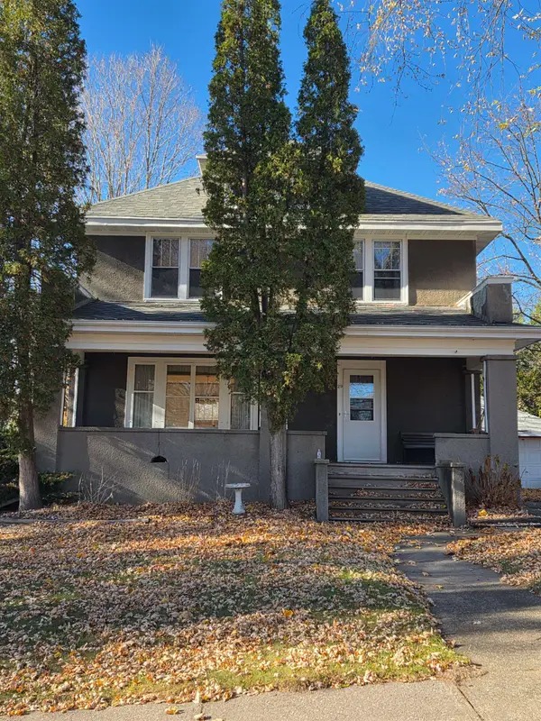 29 N Clinton Avenue, CLINTONVILLE, WI 54929