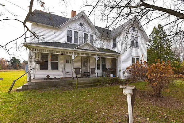 W10523 County Road C, HANCOCK, WI 54943