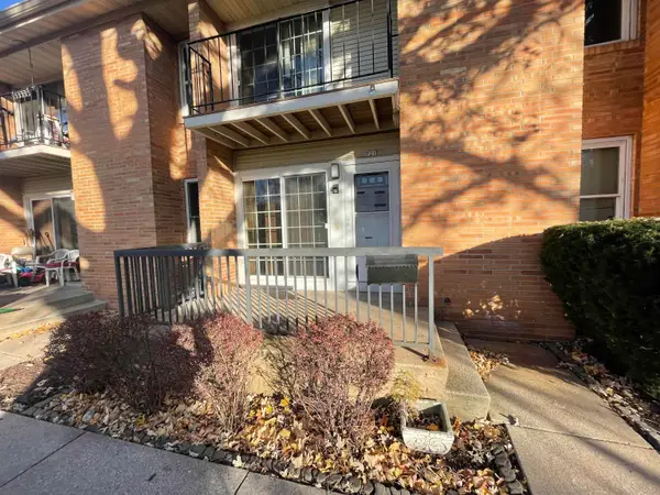 721 W 9th Avenue, OSHKOSH, WI 54902