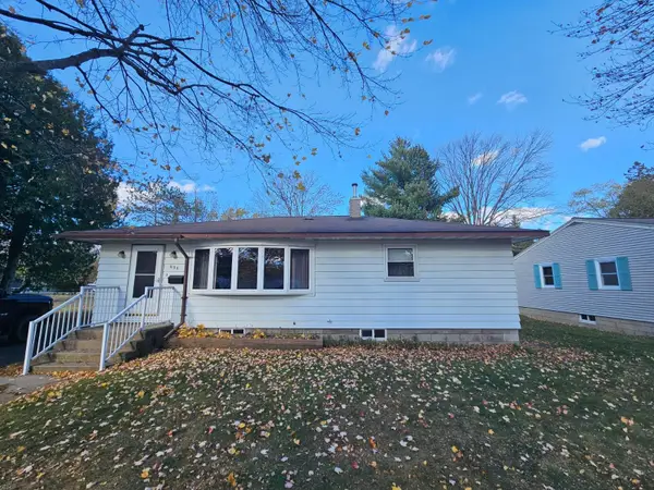 630 W Hosmer Street, MARINETTE, WI 54143