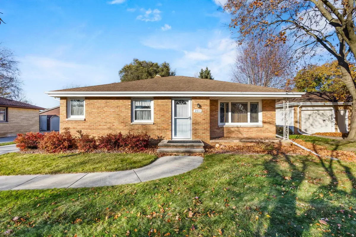 2011 Hillview Drive, Green Bay, WI 54302 - #1