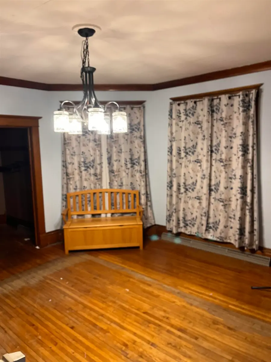 305 E State Street, Iola, WI 54945-0000 - Image #3