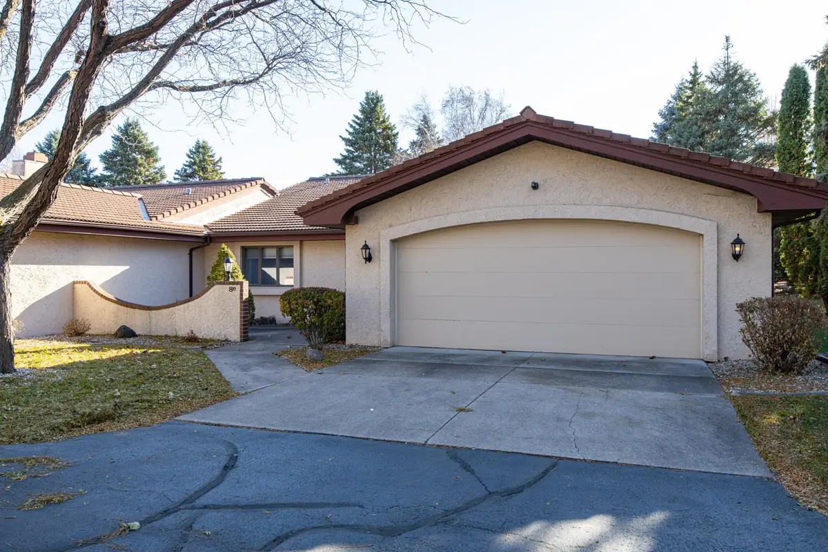 8 Fiesta Court #E, Appleton, WI 54911 - Image #1