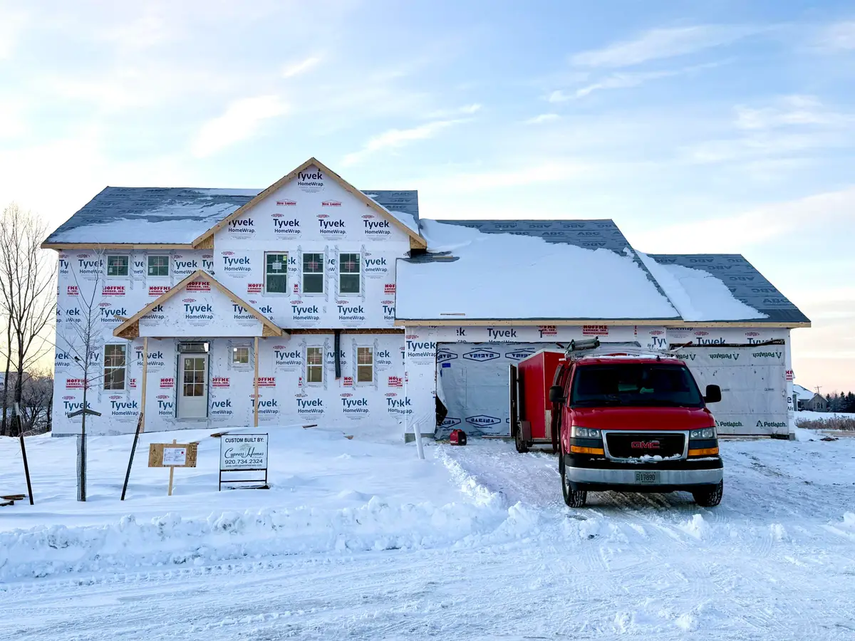 4065 N Hegner Farm Court, Grand Chute, WI 54913 - Image #1