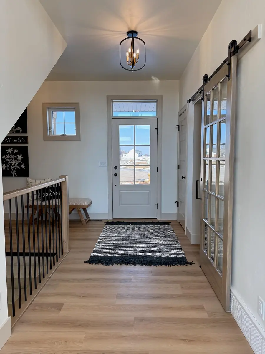 4065 N Hegner Farm Court, Grand Chute, WI 54913 - #3