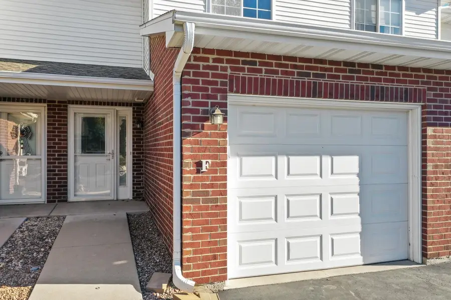 1915 Riverside Drive #F, Green Bay, WI 54313-4098 - Image #3