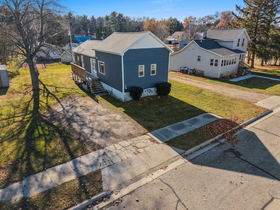 608 5th Street, Oconto, WI 54153 - Image #3