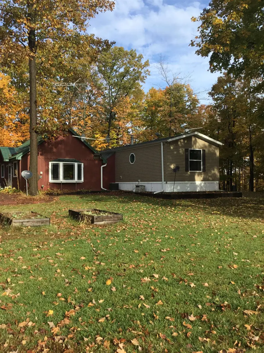 W6150 Steffen Lane, Pembine, WI 54156-9411 - Image #2