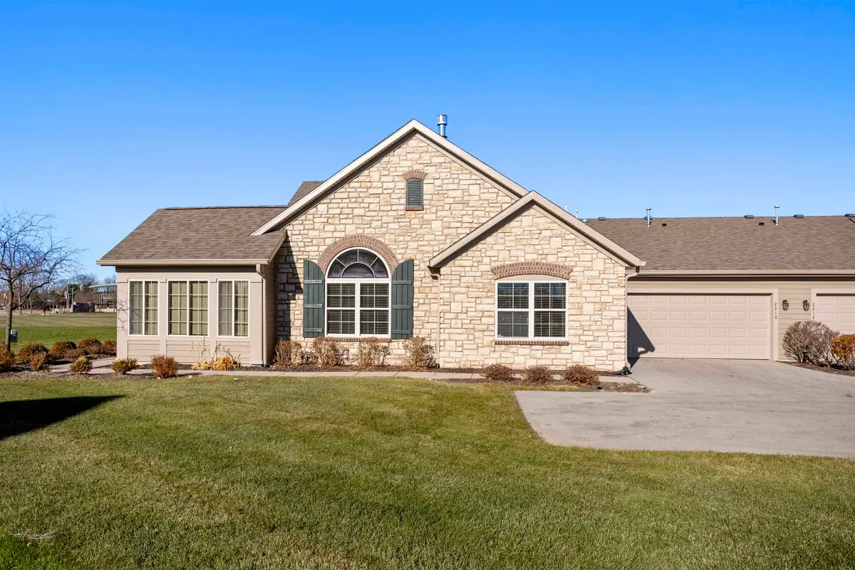 2210 E Tuscany Way, Appleton, WI 54913 - Image #1