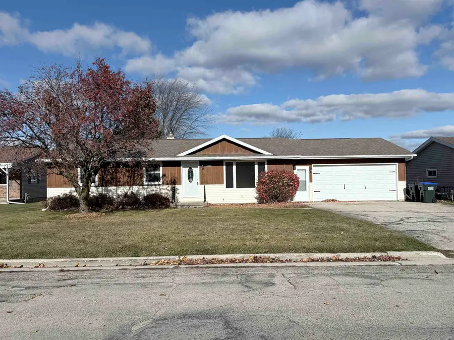 1517 Navarino Street, Algoma, WI 54201 - Image #2