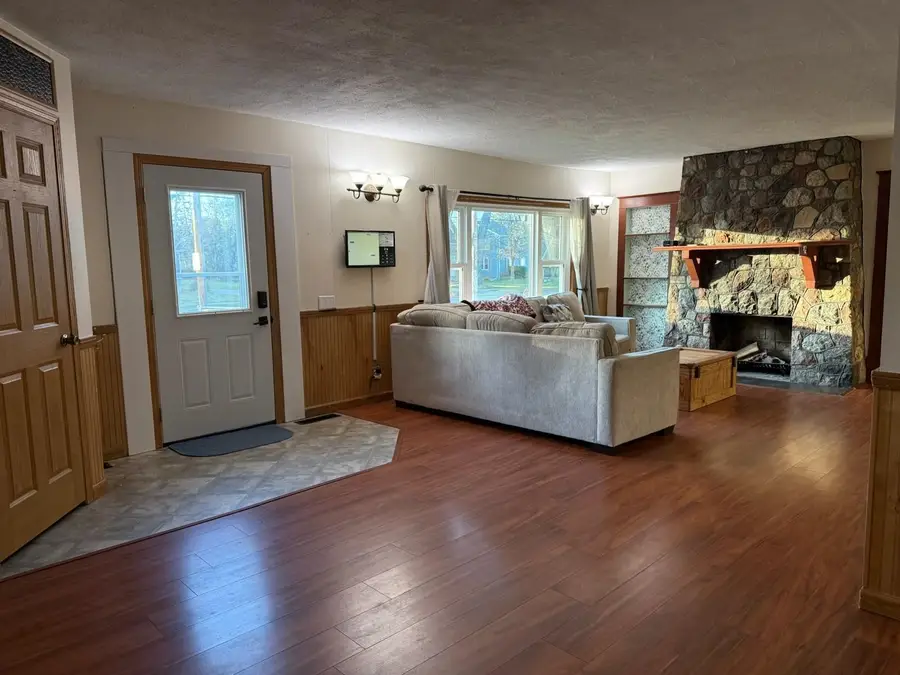 726 S Park Avenue, Neenah, WI 54956 - Image #3