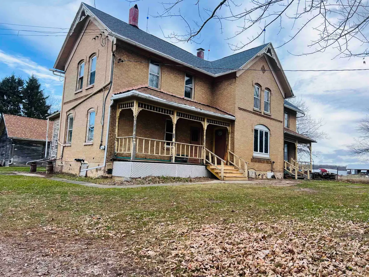 W3340 Cty Rd E, Cecil, WI 54111 - Image #1