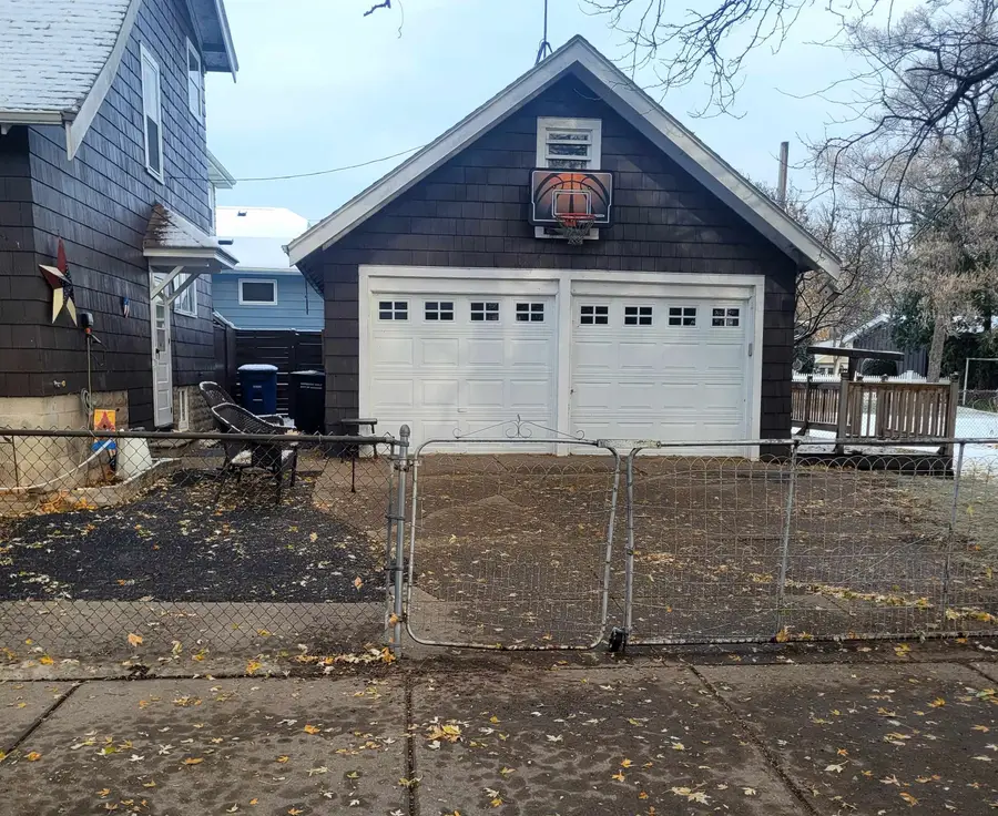 924 Grand Street, Oshkosh, WI 54901-3873 - Image #3