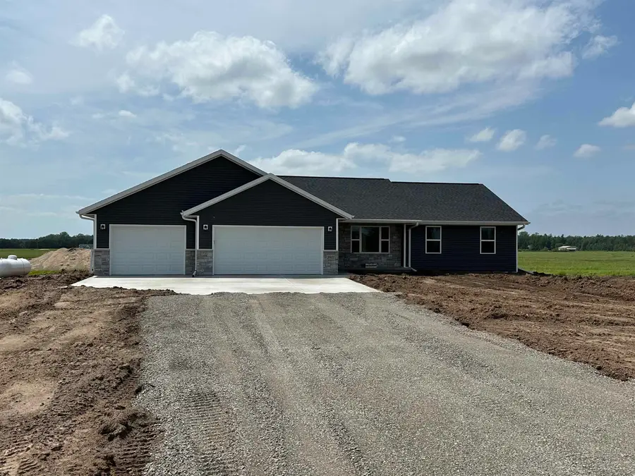 3861 Woodside Drive, Pulaski, WI 54162 - Image #2