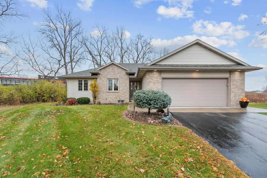 100 Schubert Lane, Fond Du Lac, WI 54935-2886 - Image #2