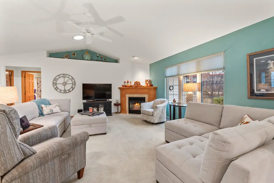 100 Schubert Lane, Fond Du Lac, WI 54935-2886 - Image #3