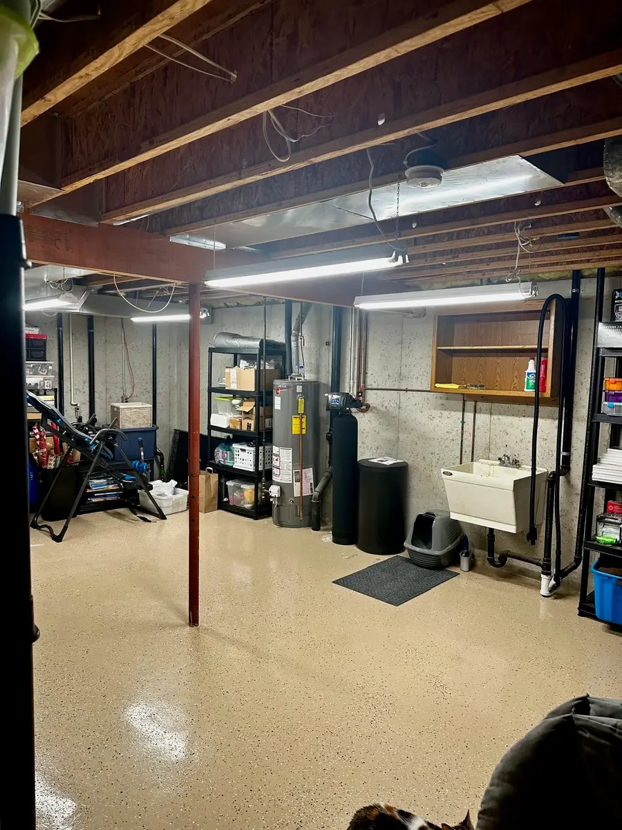 611 Marcks Court, Luxemburg, WI 54217 - Image #2