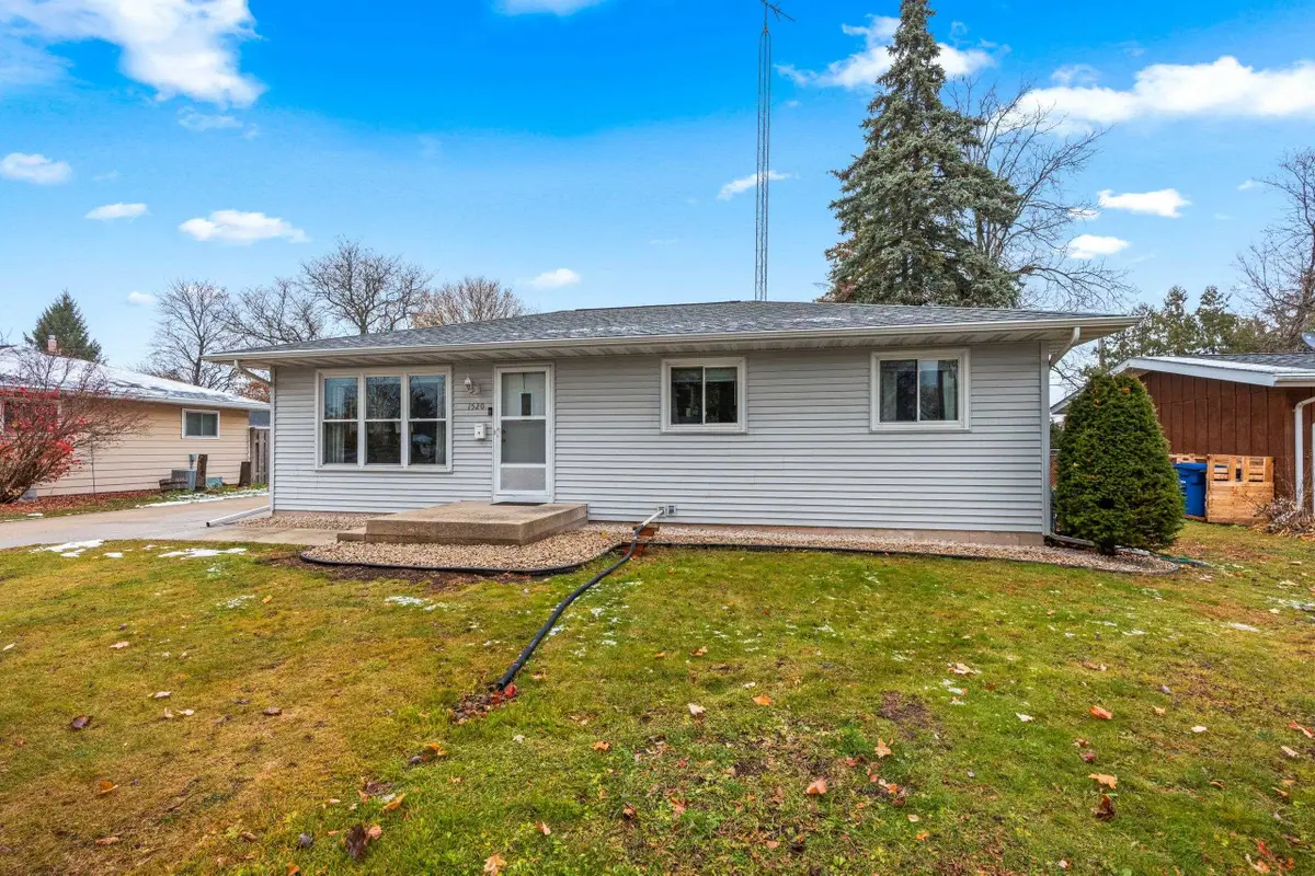 1520 W 9th Avenue, Oshkosh, WI 54902 - Image #1
