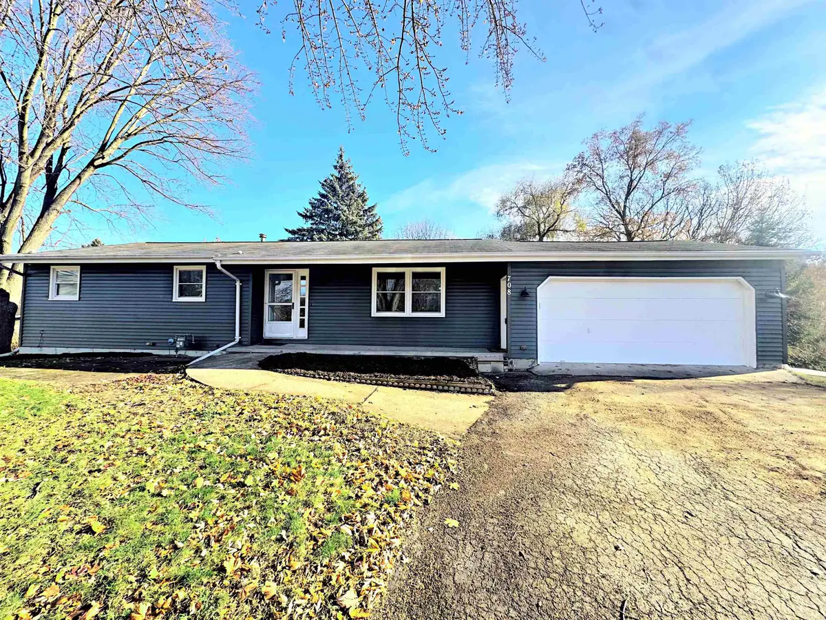 708 Miller Lane Court, Kaukauna, WI 54130 - Image #1