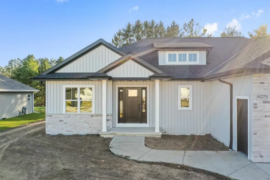 4079 Brussels Way, Green Bay, WI 54313-1212 - Image #3