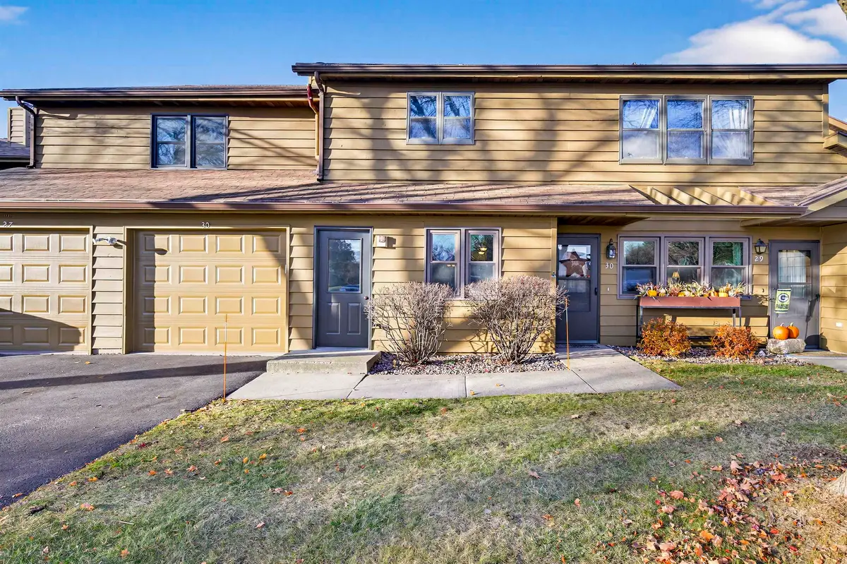 1135 Manor Drive #30, Neenah, WI 54956-5109 - Image #1