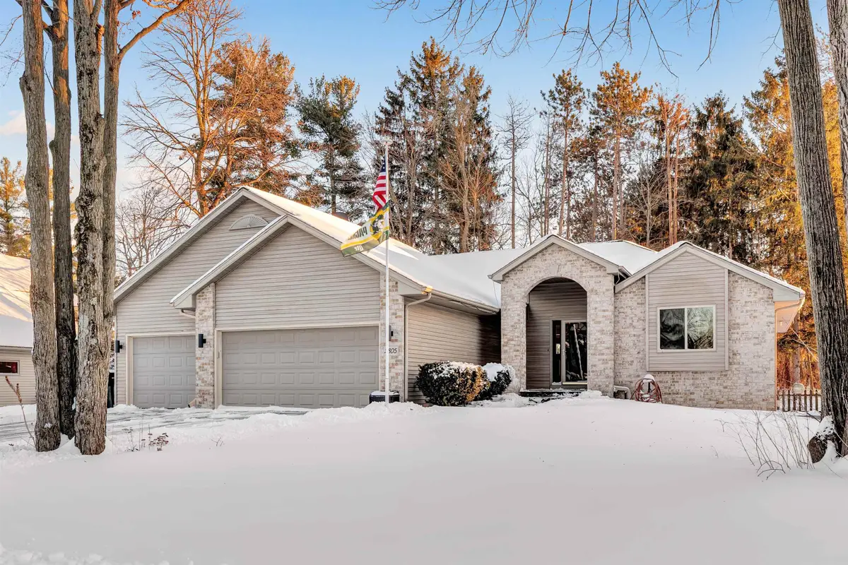 2805 Dewey Decker Drive, Green Bay, WI 54313-9556 - Image #1