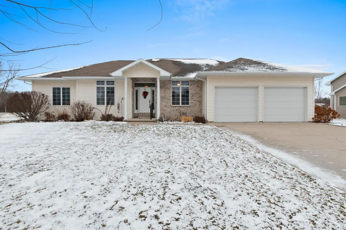 1226 Tara Marie Lane, Green Bay, WI 54313 - Image #1