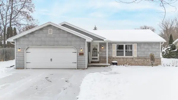 3248 S Blue Spruce Lane, APPLETON, WI 54915