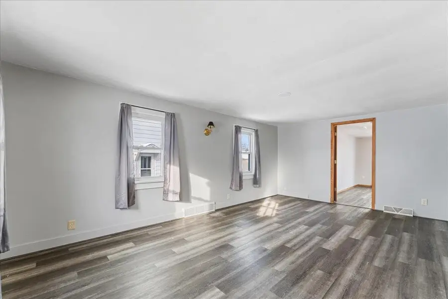 1641 Preble Avenue, Green Bay, WI 54302-2932 - Image #2