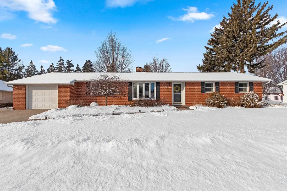 315 Johnson Street, Pulaski, WI 54162 - Image #1