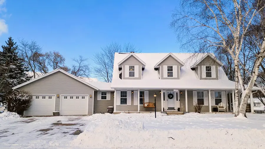 3078 Kingswood Court, Green Bay, WI 54313-9001 - Image #2