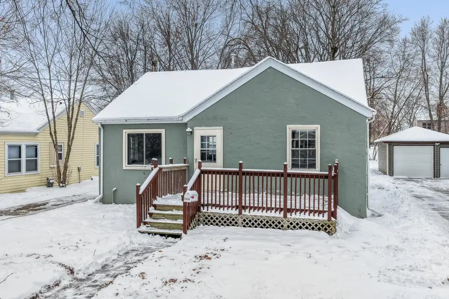 1536 Smith Street, Green Bay, WI 54302-1944 - Image #2