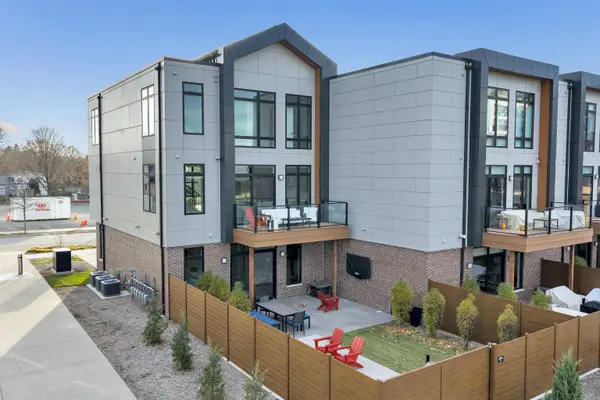 1144 Brookwood Drive, GREEN BAY, WI 54304-4108