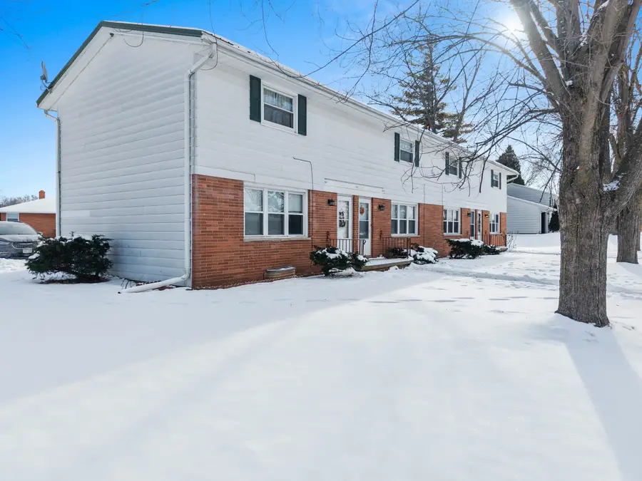 2111 Carstensen Lane, Green Bay, WI 54304-4209 - Image #3