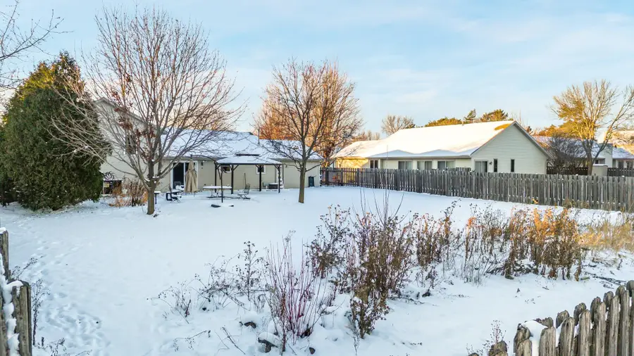 1249 Fieldview Drive, Menasha, WI 54952-9494 - Image #3