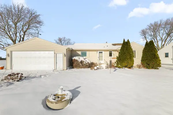 W6807 W Grove Street, FOND DU LAC, WI 54937