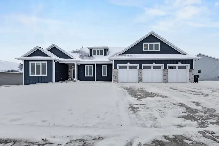 1725 Red Oak Street, Green Bay, WI 54313 - Image #2