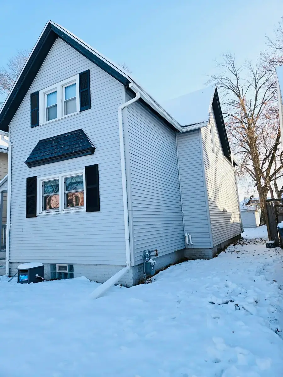 1135 Logan Avenue, Sheboygan, WI 53083 - Image #2