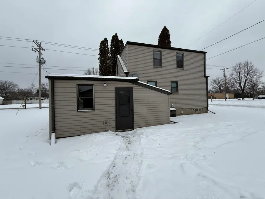 2125 Riverview Drive, Green Bay, WI 54303 - Image #2