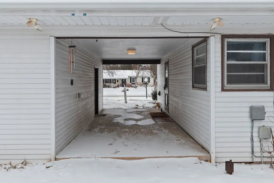 158 Vande Hei Road, Green Bay, WI 54301-1256 - Image #3